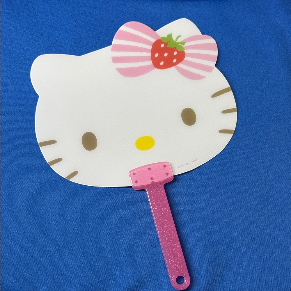 🖤NEW🔺2009 Hello Kitty Pink and White Hand Fan - Picture 1 of 9